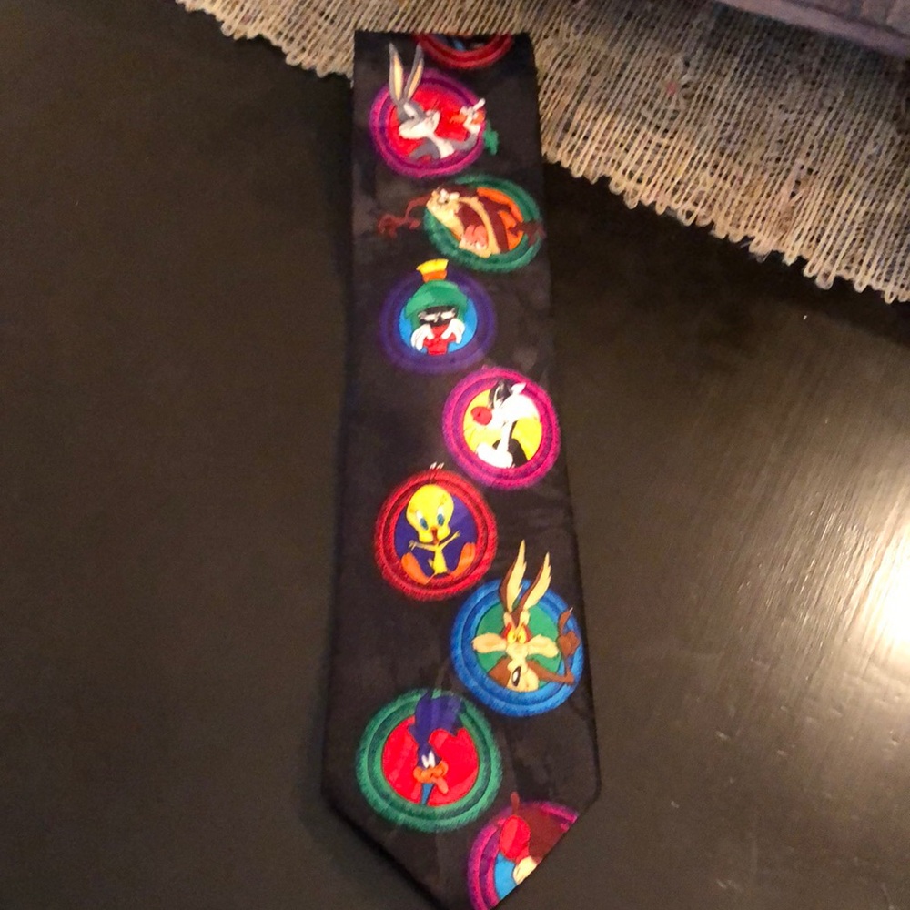Vintage 1993 Looney Tunes Mania Polyeste Tie Daffy Bugs Wiley Tweety Taz Porky